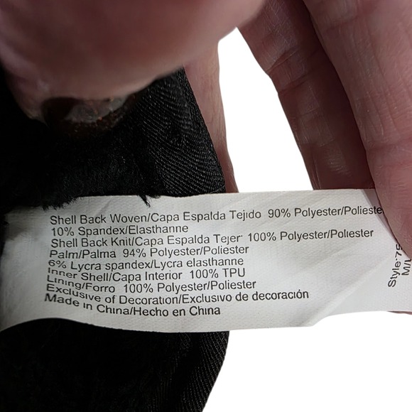 Isotoner Ultradry Gloves Unisex Black Gray M/L Cold Weather Warm Outdoor Lined - Picture 5 of 10